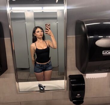 Haesicks / leaked private content