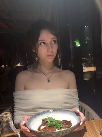 Inas elashiry/ leaked private content