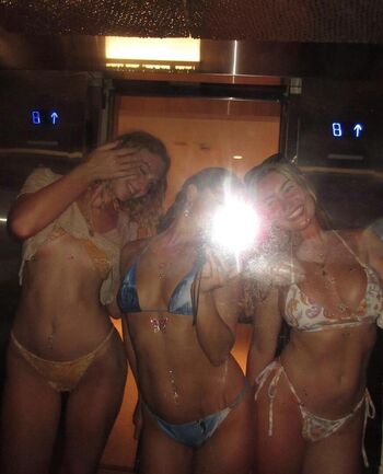 Chellchee leaked private content