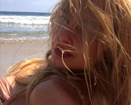 Haesicks / leaked private content