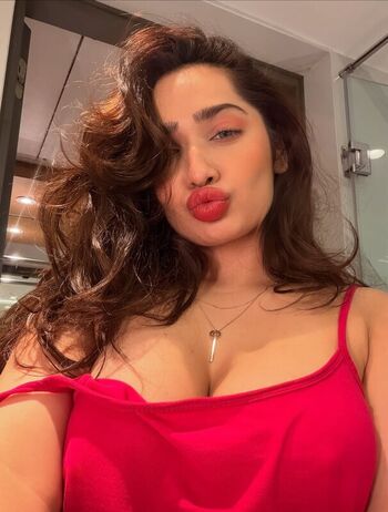 Aditi mistry leaked private content