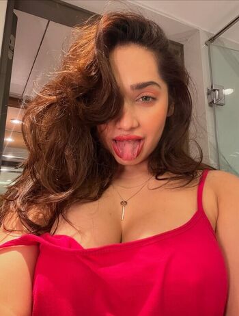Aditi mistry leaked private content