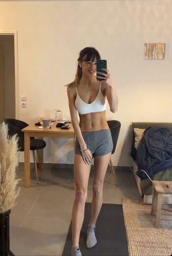 Laadynovoa desnuda leaked private content