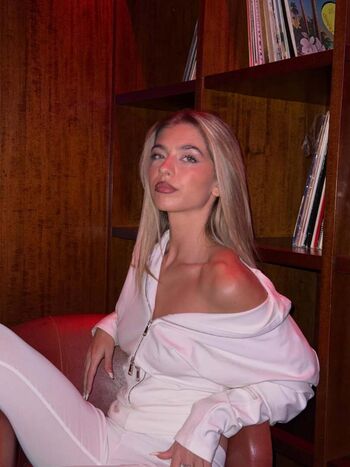 Babykendallxo/ leaked private content