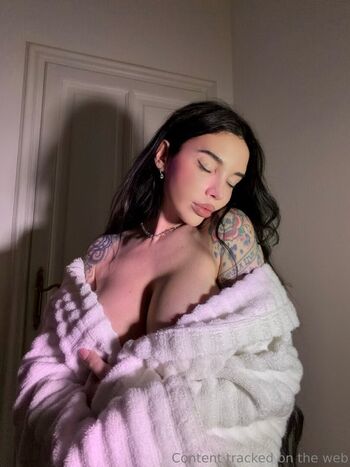 Avare.ee onlyfans leaked private content