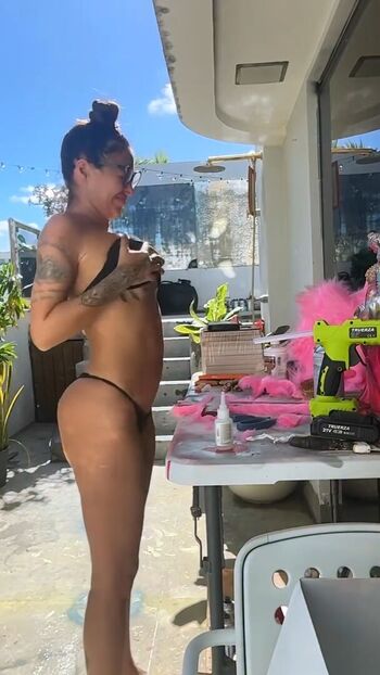 Tarynkos leaked private content