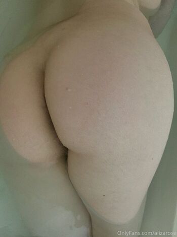 Ninadoesitall/ leaked private content