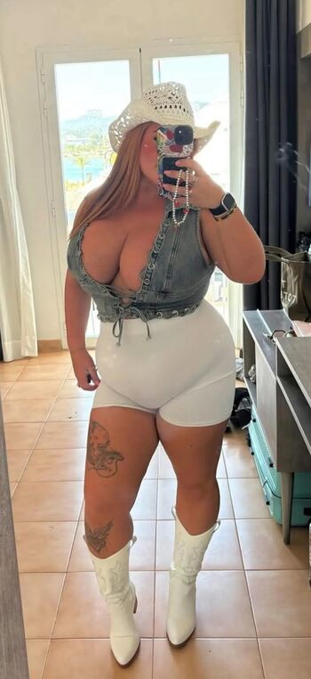 Evilbeaniebaby/ leaked private content