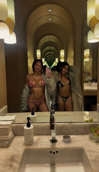 Haesicks / leaked private content
