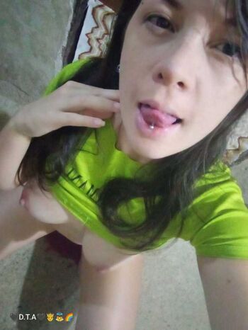 Pezsi / leaked private content