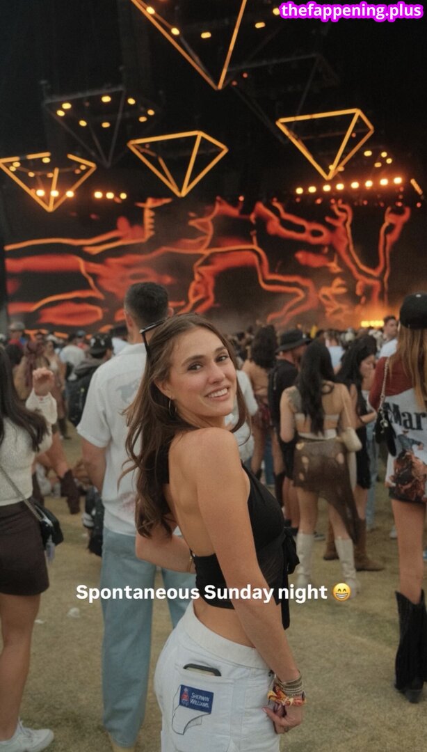 Moiicos/ leaked private content