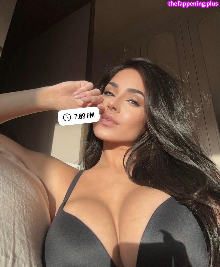 Daniela sex/ leaked private content