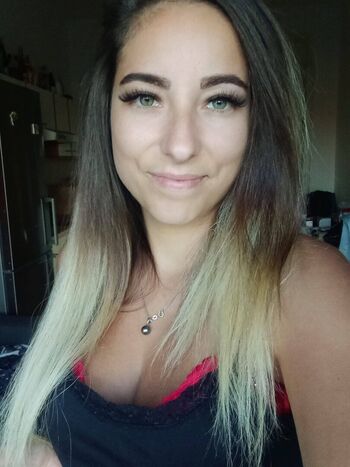 Imi gin/ leaked private content