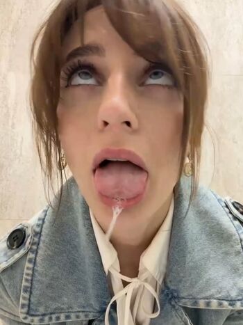 Evieleana leaked private content