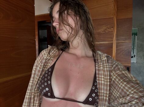 Lochnessafree/ leaked private content