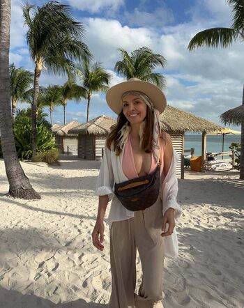 Kim bella/ leaked private content