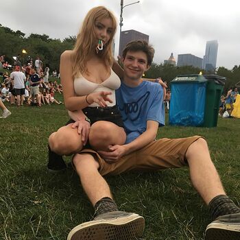 Momorian/ leaked private content