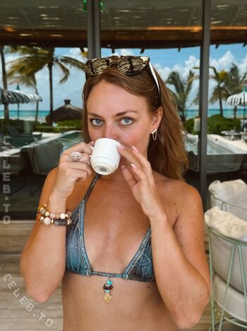 Anuschka van lent leaked private content