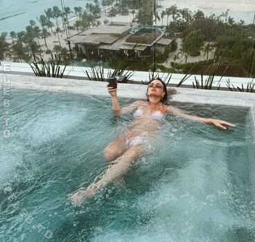 Anuschka van lent leaked private content