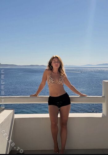 Anuschka van lent leaked private content