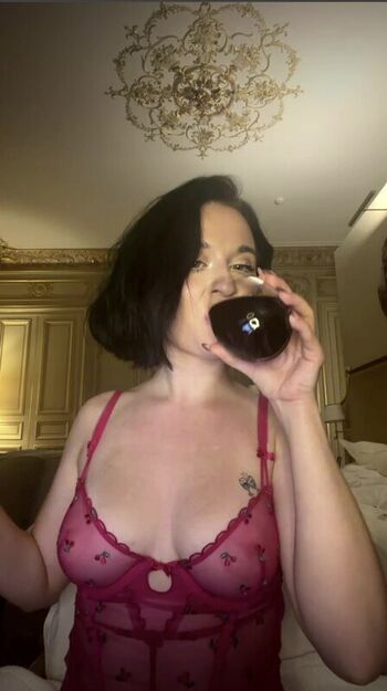 Lola popsy/ leaked private content