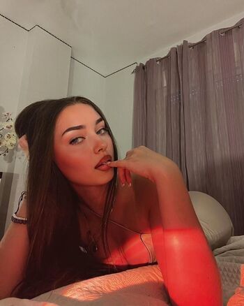 Mrs brooke miller/ leaked private content