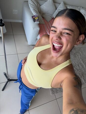 Nohhms leaked private content