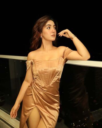 Momorianyan/ leaked private content