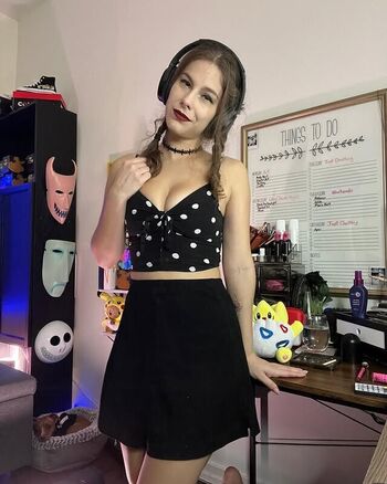 Haesicks / leaked private content