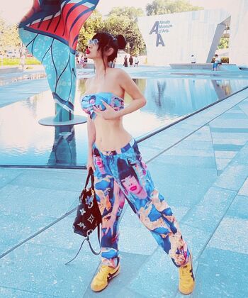 Li na zhao/ leaked private content