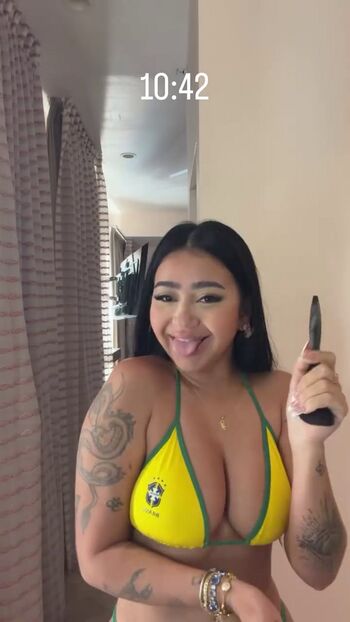Pinku cosplay/ leaked private content