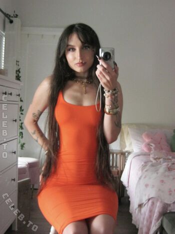 Lorien gugich/ leaked private content
