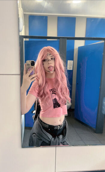 Freshmanevasky page leaked private content