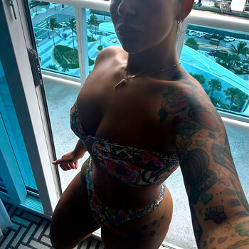 Haesicks / leaked private content