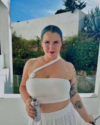 Alessandra ambrosio/ leaked private content