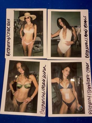 Haesicks / leaked private content