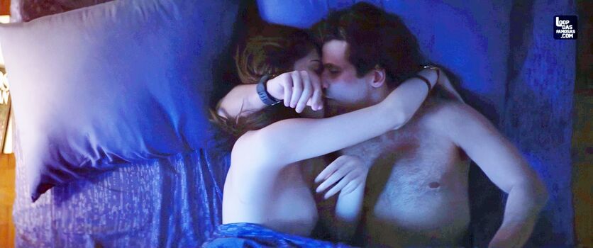 Fandomreactions/ leaked private content
