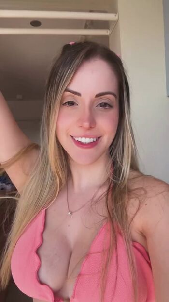 Sophiesommers leaked private content