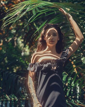 Misshenley/ leaked private content