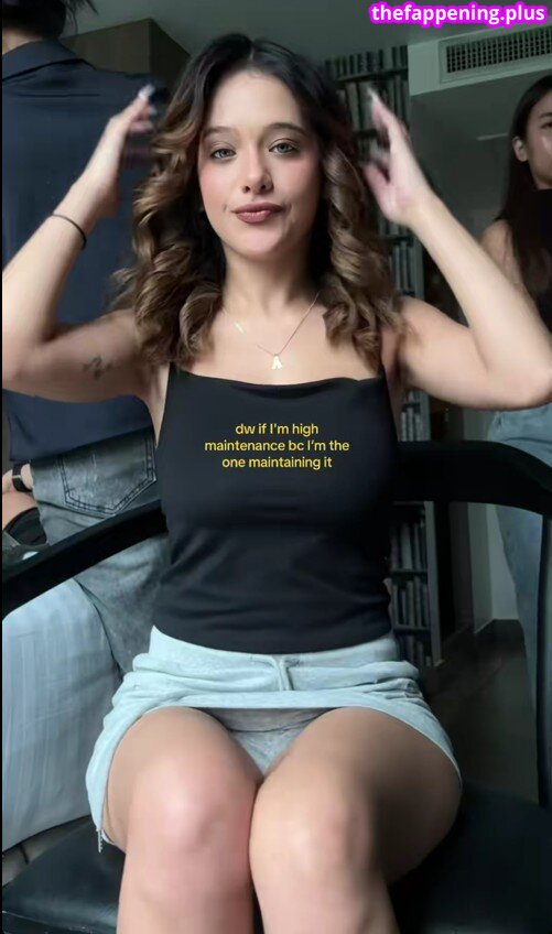 Novaleesi/ leaked private content