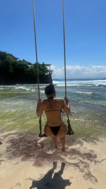Yasmi/ leaked private content