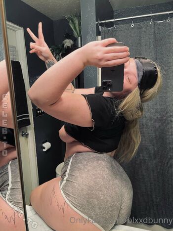 Adelareguera leaked private content