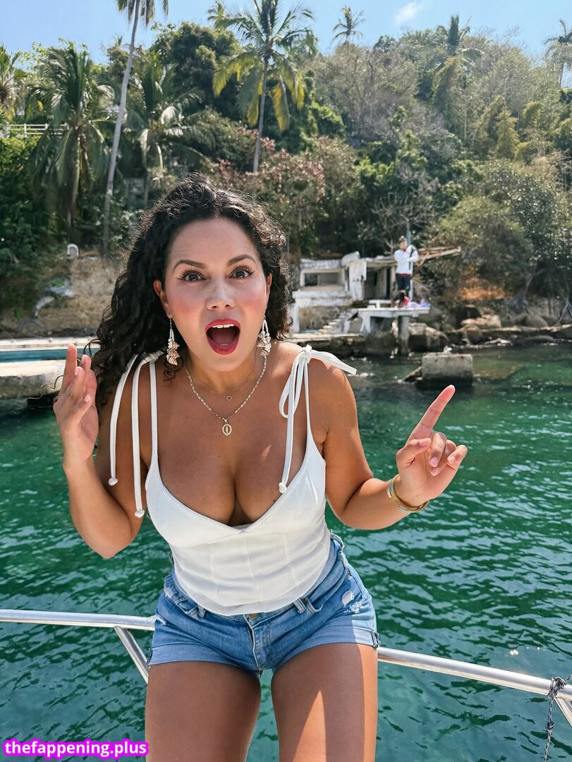 Julia logan/ leaked private content