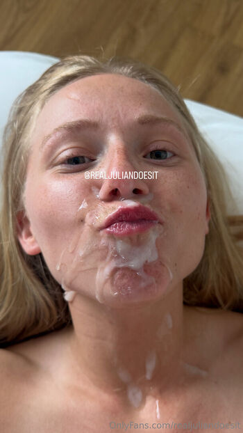 Carlycakesxo leaked private content