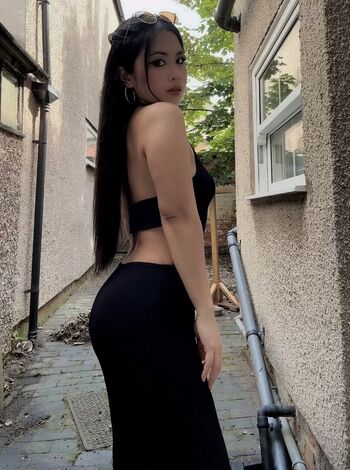Nagakins ur digital gf/ leaked private content