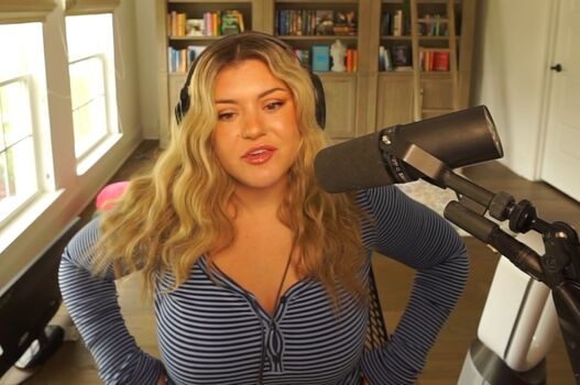 Willow gait/ leaked private content