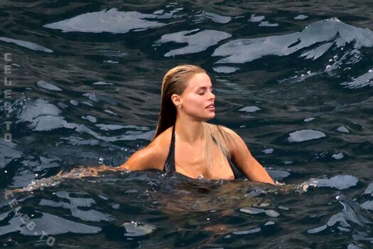 Isabelle stickland/ leaked private content