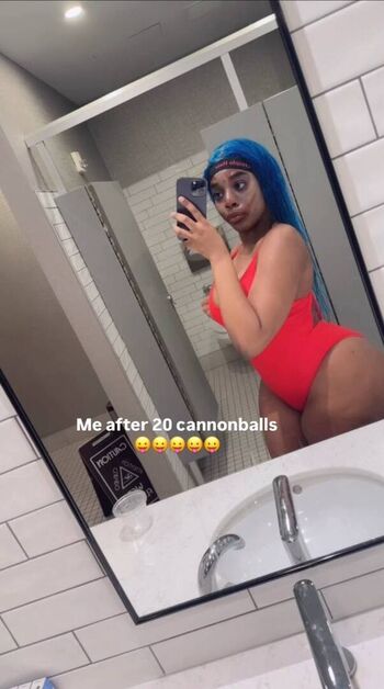 Robyn/ leaked private content