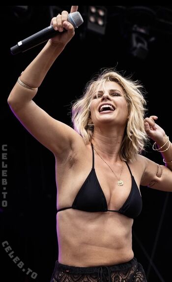 Daniela riaz/ leaked private content