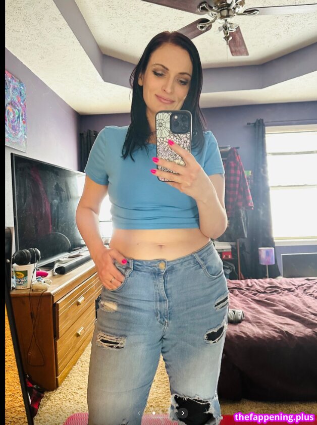 Freshmanevasky page leaked private content